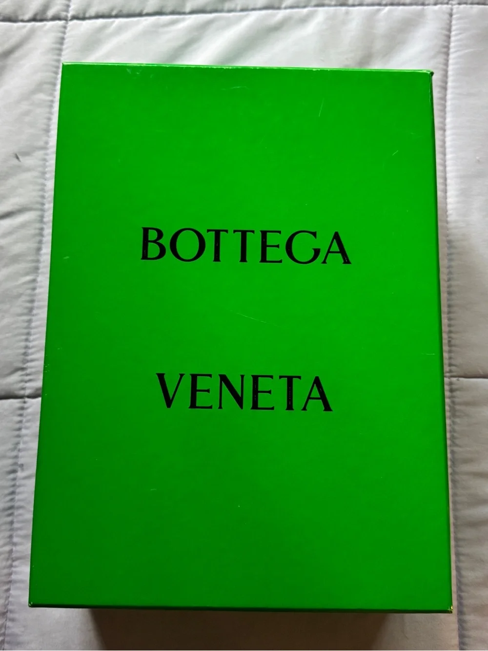 Bottega Veneta Bright Green Shoe Box with Black Logo